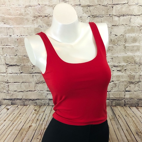 Forever 21 Tops - NWOT Red crop tank top size medium